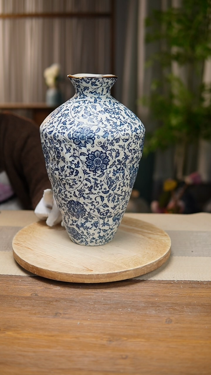 【闪购商品】陶瓷 花器青花瓷缠枝莲高脚