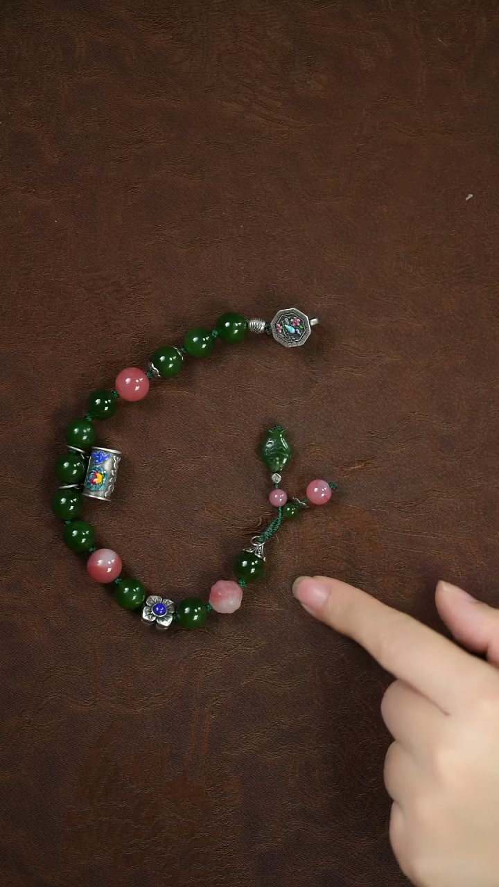 未镶嵌和田玉挂件闪购 碧玉手链