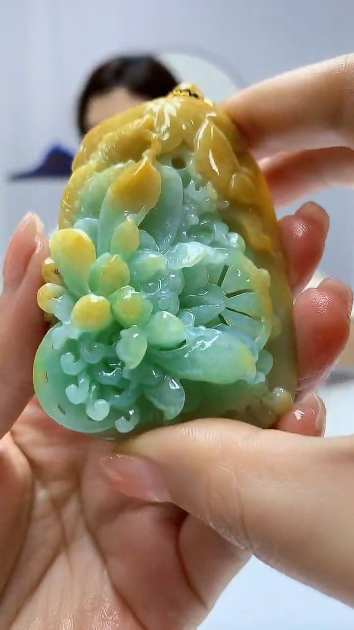 【闪购商品】定制翡翠未镶嵌4829ms-毛货挂件242