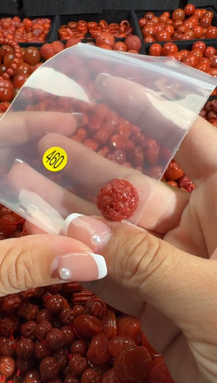 颈饰未镶嵌南红玛瑙1