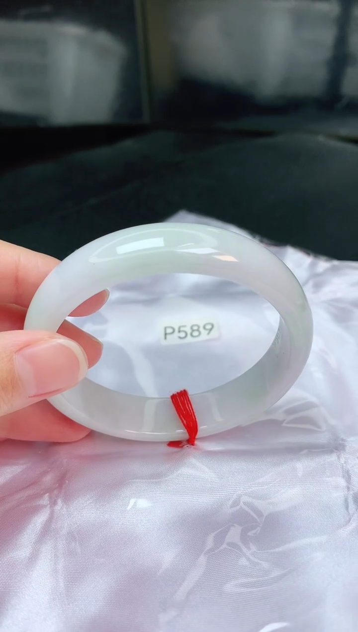 【闪购商品】翡翠手镯未镶嵌缅甸天然A货翡翠手镯
