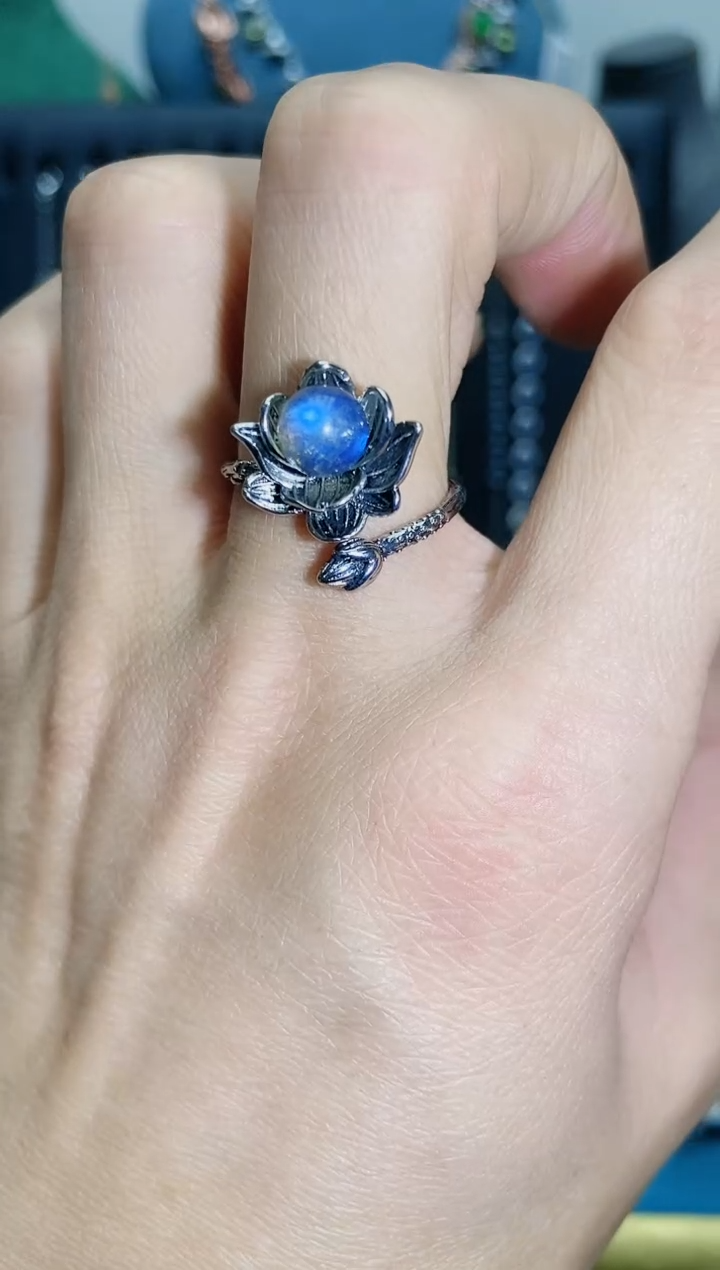 【闪购商品】月光石戒指银S925镶嵌1121