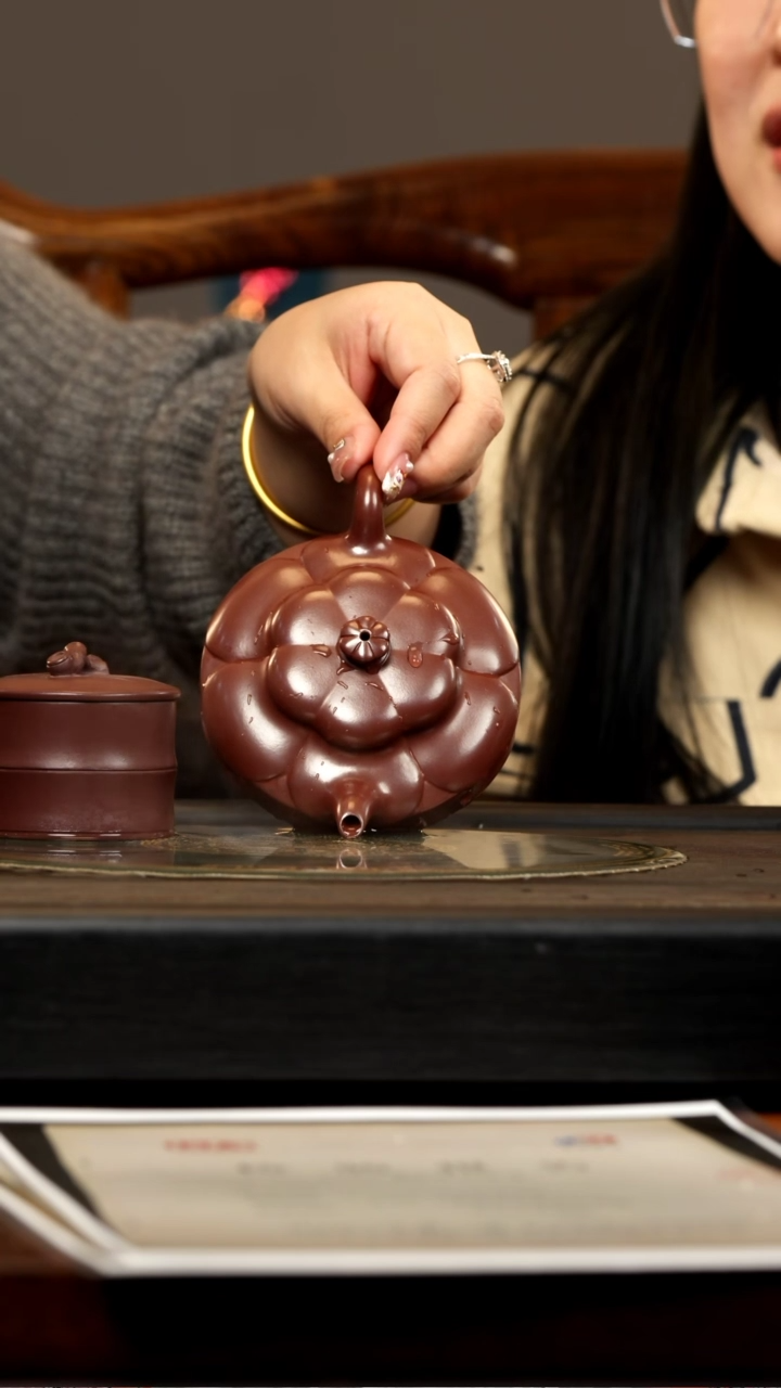 【闪购商品】紫砂茶壶HT 紫朱泥 玉菱 240cc