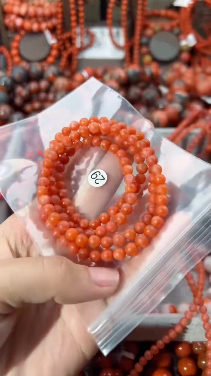 【闪购商品】南红玛瑙未镶嵌手串5+