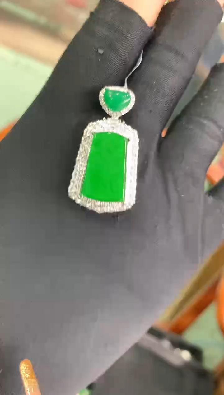 【闪购商品】定制翡翠未镶嵌28定制翡翠-多样性发货（发其一）
