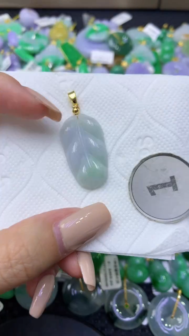 颈饰未镶嵌翡翠天然缅甸翡翠A货