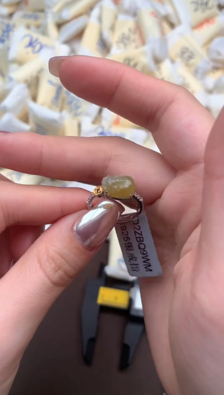 【闪购商品】翡翠戒指银S925镶嵌一