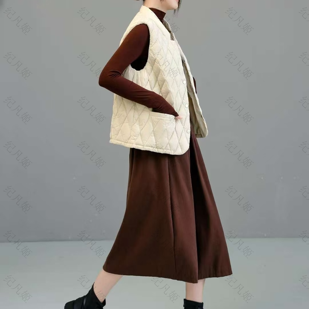 纪凡姬/006-休闲短款菱形格时尚填充白鸭绒百搭马甲