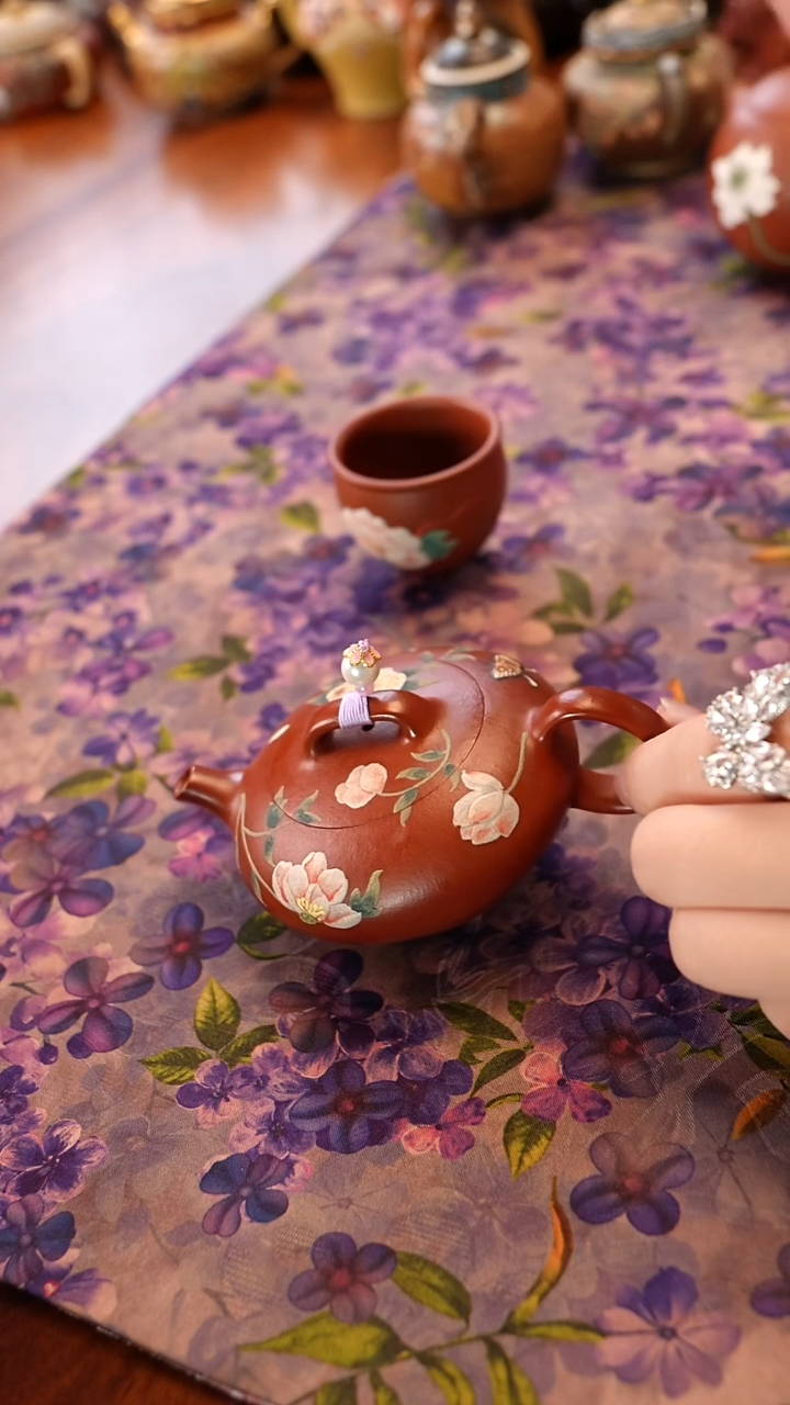 宜兴紫砂大红袍壶