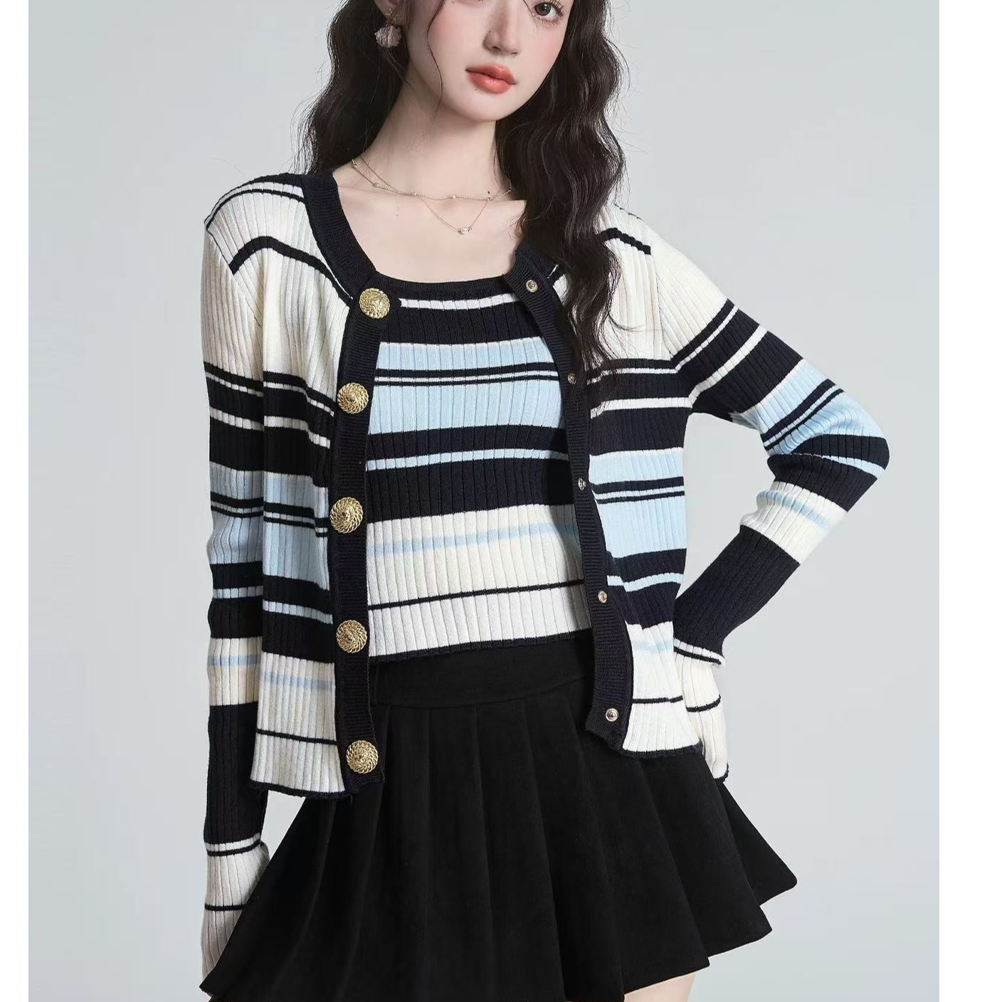 吊带开衫两件套上衣2025秋季新款气质撞色条纹单排扣针织衫