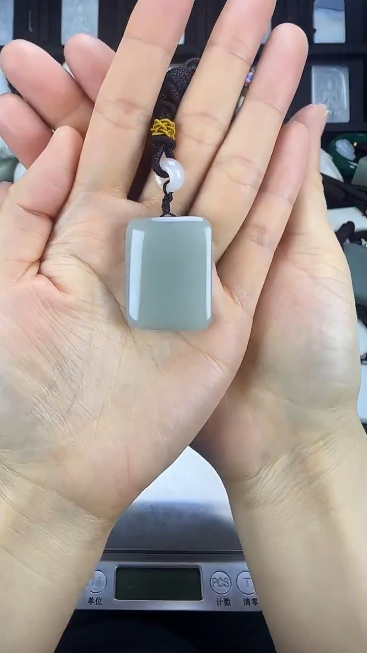 颈饰未镶嵌和田玉无事牌