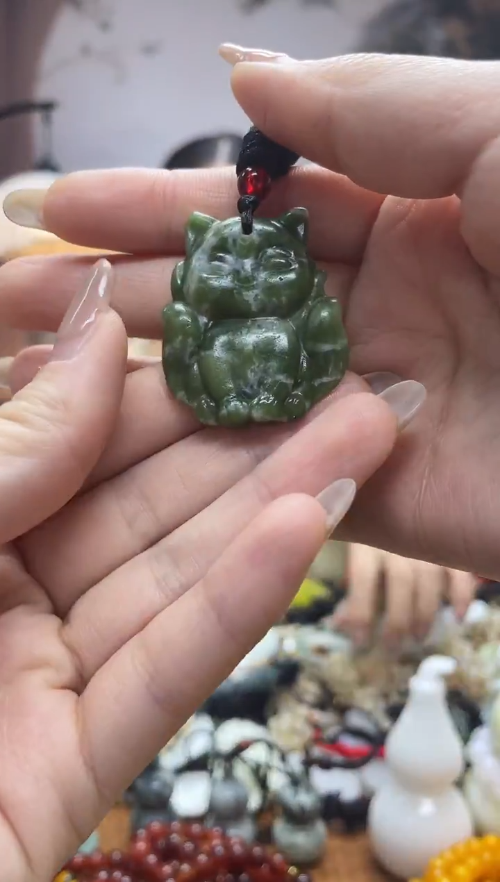 未镶嵌岫玉吊坠·