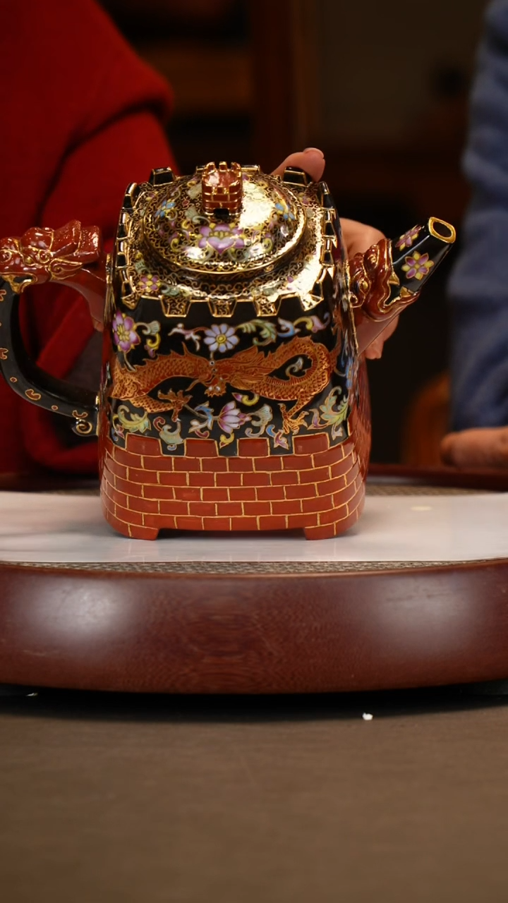 【闪购商品】紫砂茶壶【鲍宜明】底槽清珐琅彩长城