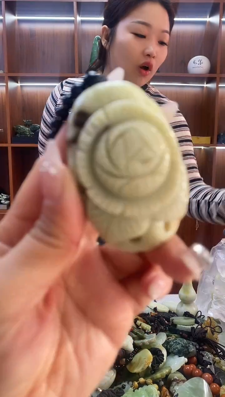未镶嵌蛇纹石玉手把   