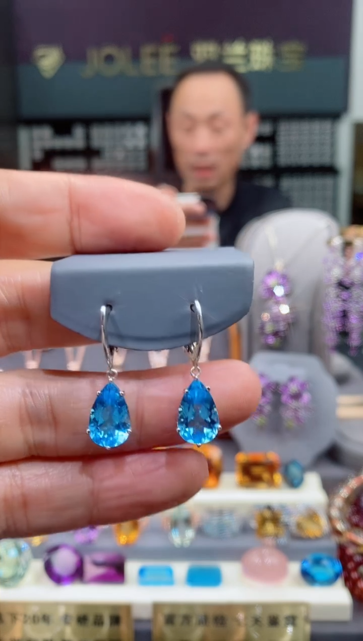 【闪购商品】托帕石耳钉银S925镶嵌托帕石耳钉