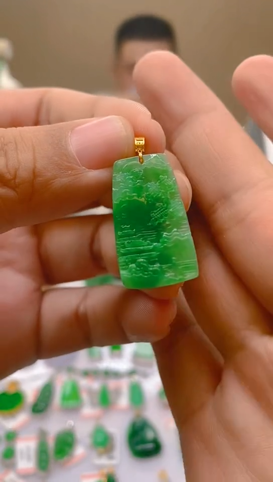 【闪购商品】翡翠颈饰18K金镶嵌新号开播，全场乱卖