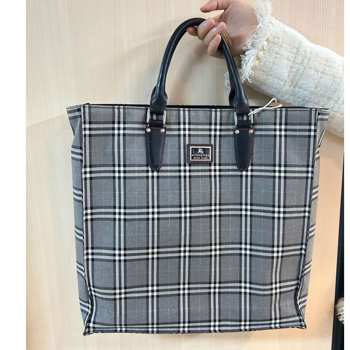 95新 BURBERRY/博柏利 巴宝莉格纹波托特/云海优选/H03314