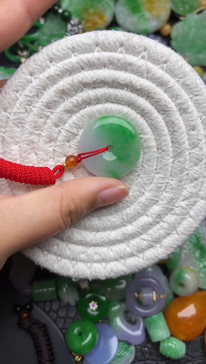 颈饰未镶嵌翡翠缅甸翡翠吊坠