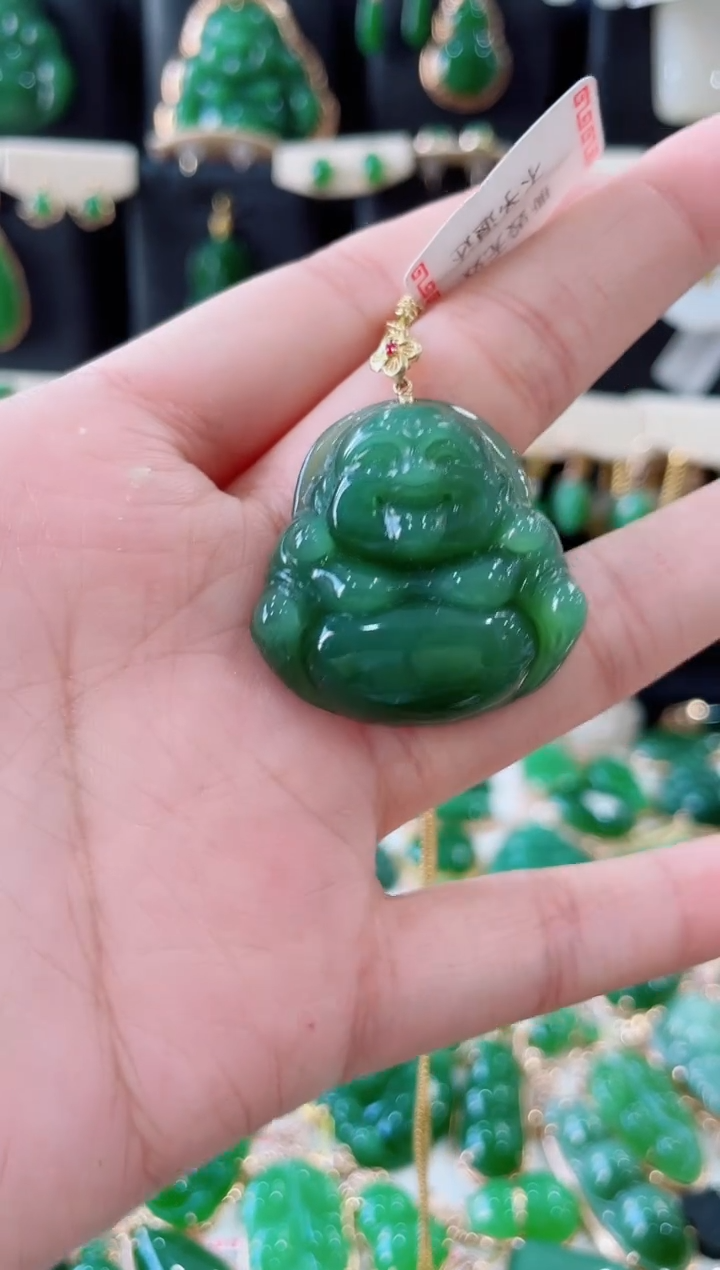 和田玉（碧玉）18K金镶嵌颈饰佛公
