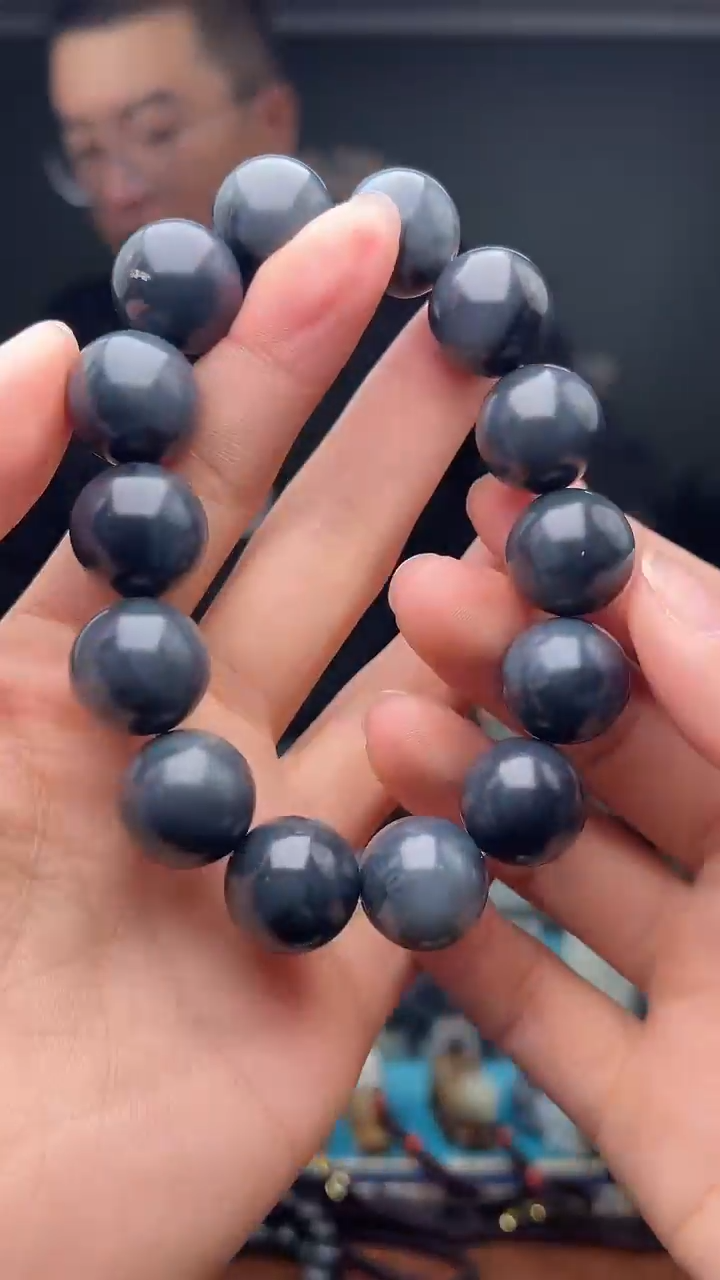 未镶嵌和田玉挂件1