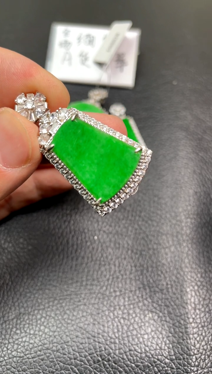 【闪购商品】翡翠吊坠(不含链)银S925镶嵌吊坠