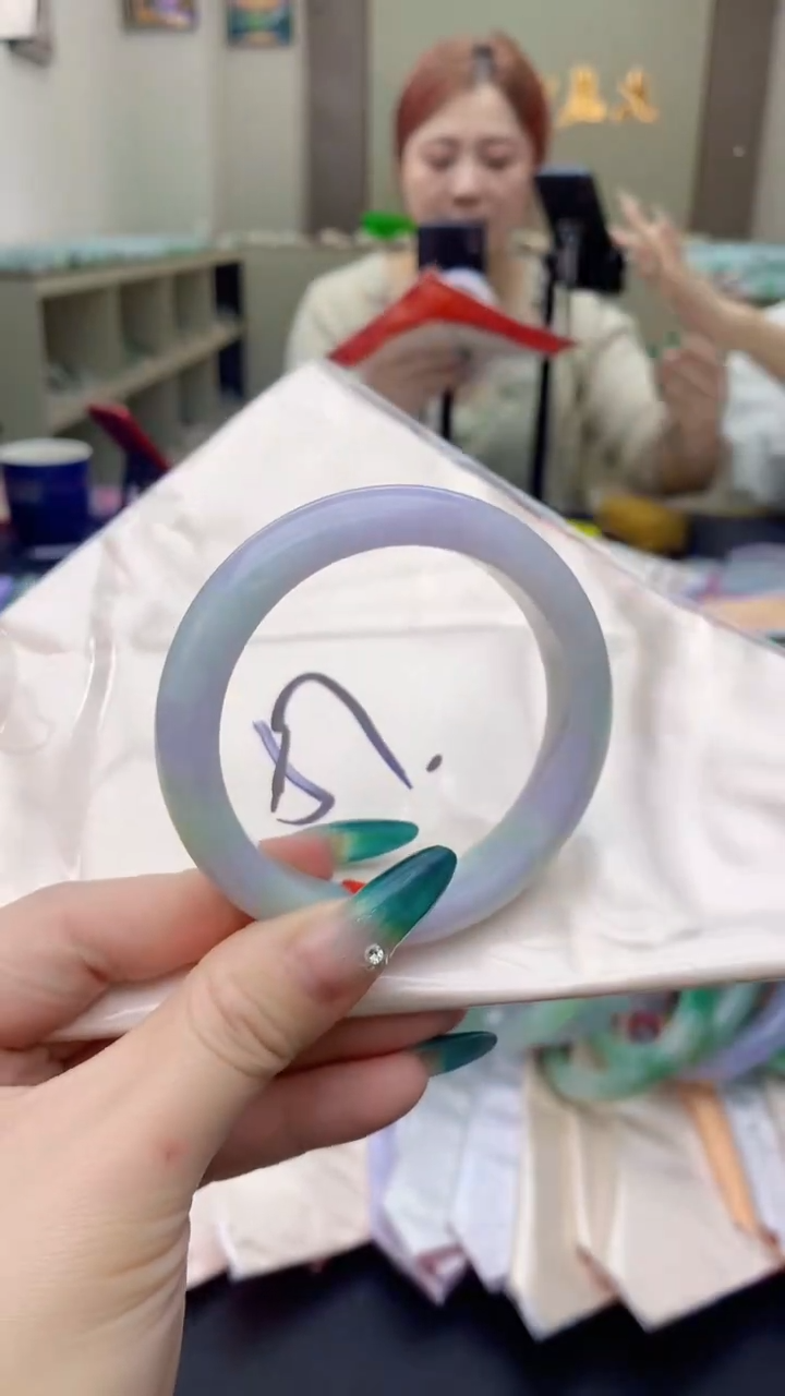 【闪购商品】翡翠手镯未镶嵌0867403329