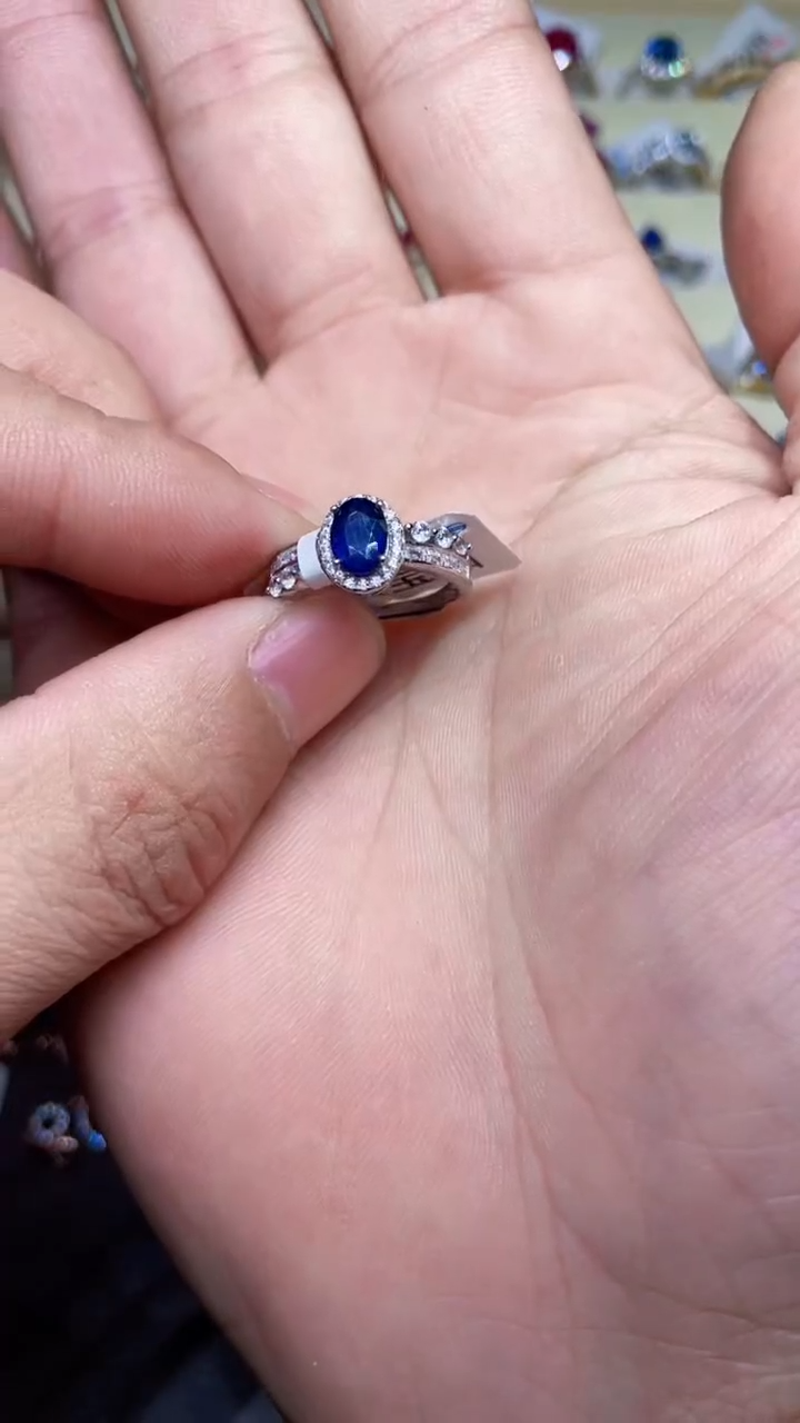 【闪购商品】蓝宝石戒指银S925镶嵌..........