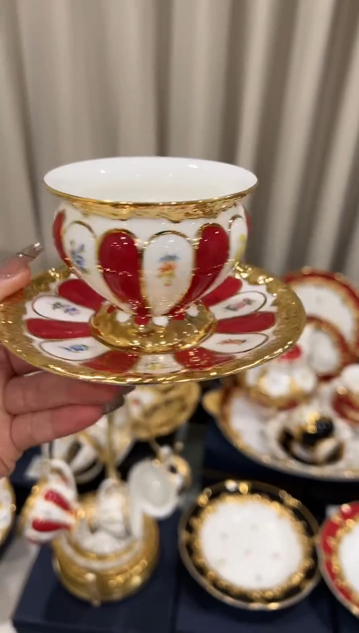 【闪购商品】杯H349--------------