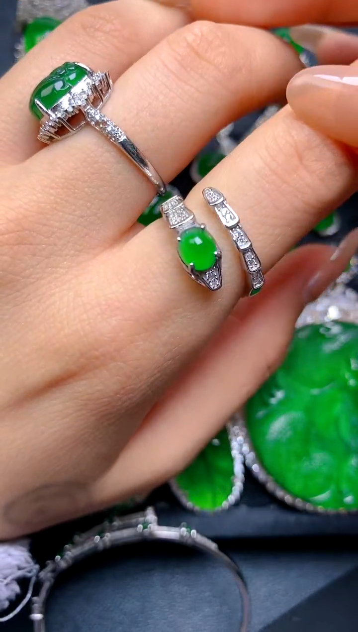 【闪购商品】翡翠戒指银S925镶嵌女戒