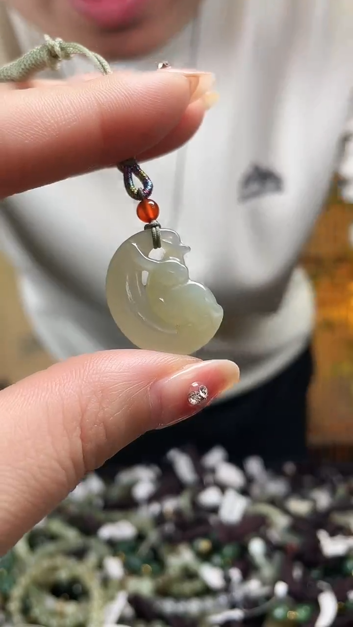 【闪购商品】和田玉颈饰未镶嵌多样性发货，拍一发一