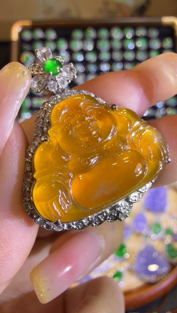 【闪购商品】翡翠吊坠(赠链)18K金镶嵌冰糖黄大佛公吊坠