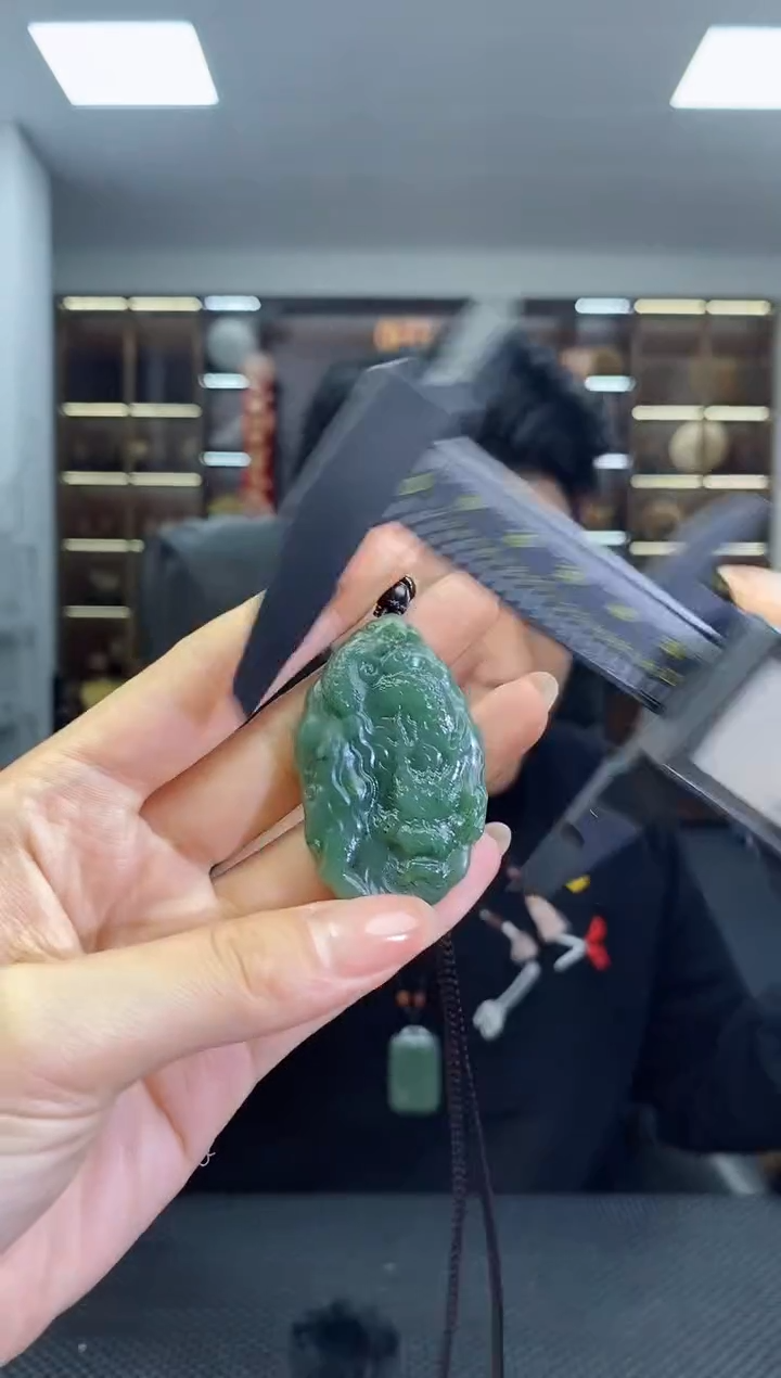 【闪购商品】和田玉颈饰未镶嵌龙清货2