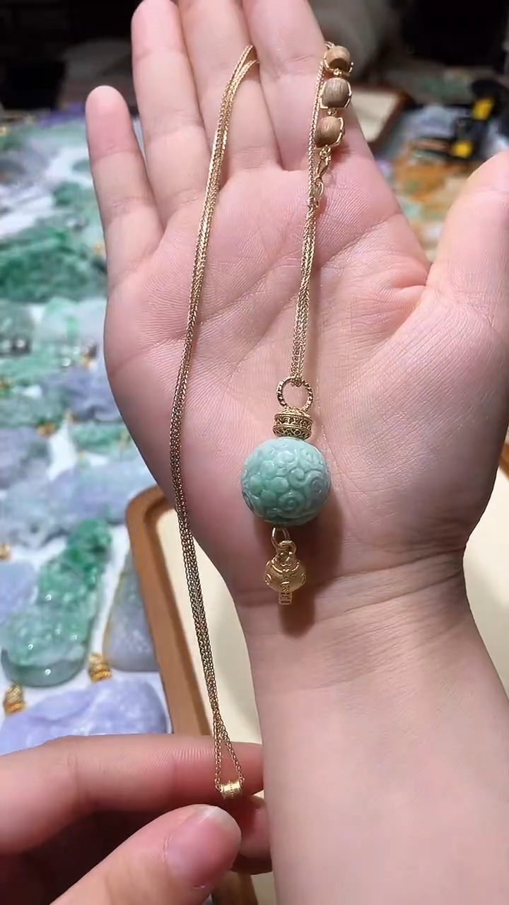 【闪购商品】翡翠颈饰未镶嵌吊坠