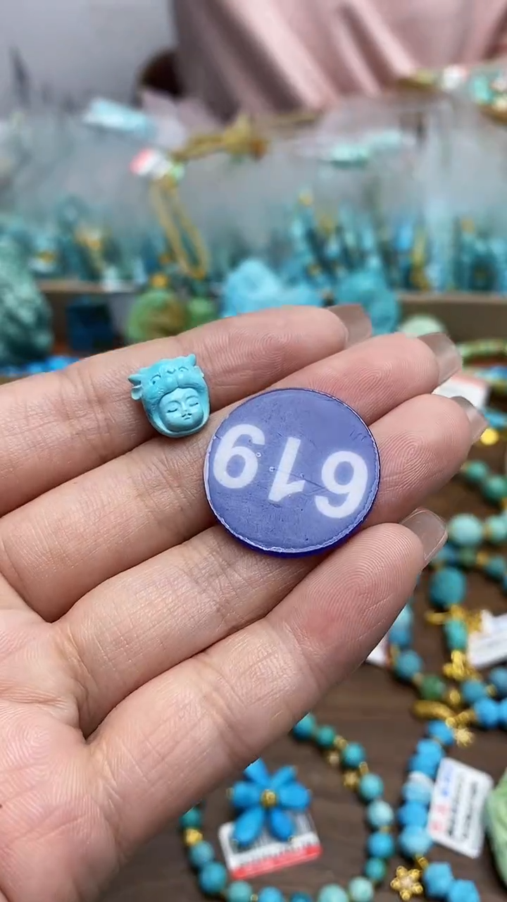 【闪购商品】绿松石未镶嵌雕刻件619