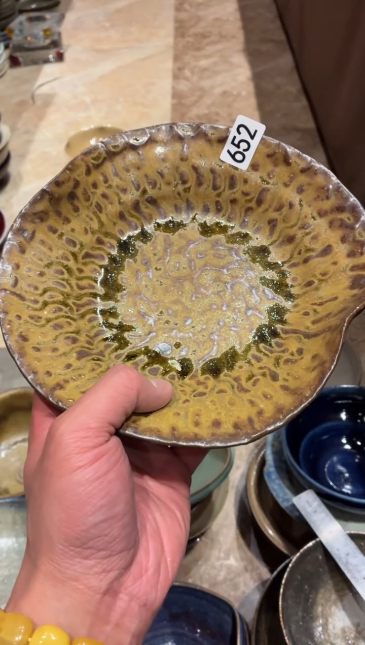 瓷片瑶**烤652粗陶一叶知秋手工花瓣盘1个