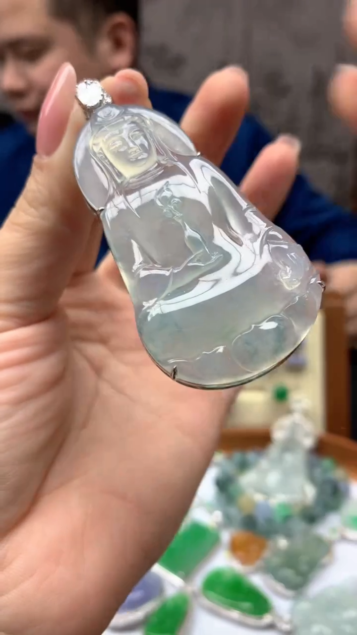 【闪购商品】翡翠颈饰18K金镶嵌305-天然翡翠