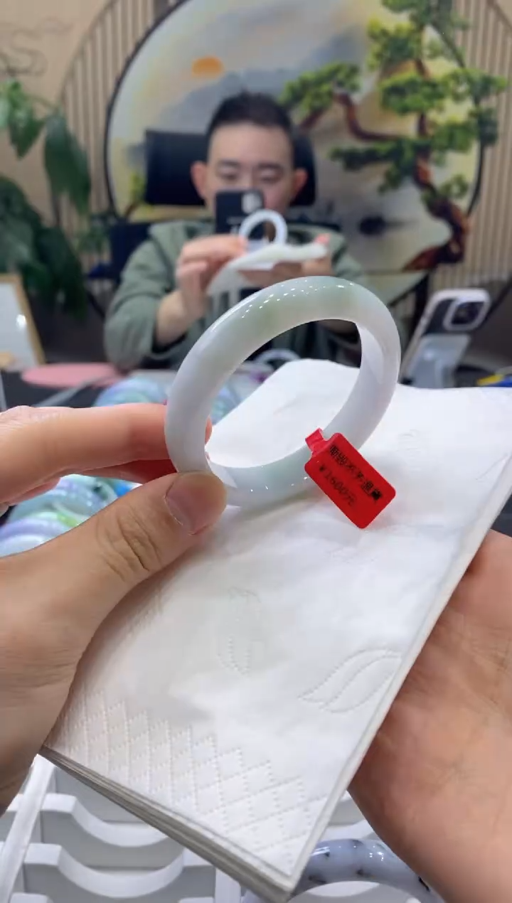 【闪购商品】翡翠手镯未镶嵌0000014973