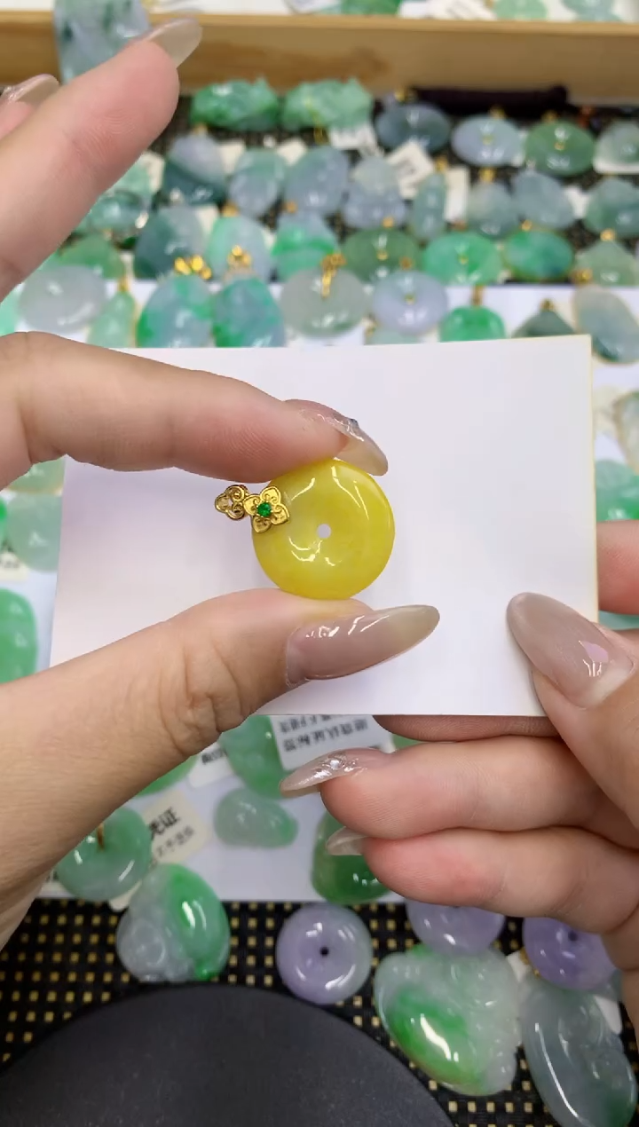 翡翠未镶嵌颈饰缅甸翡翠a货