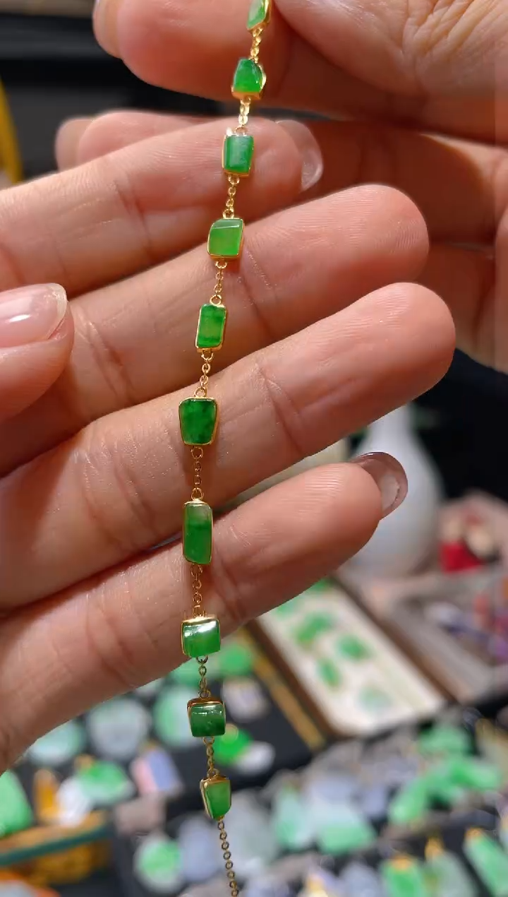 【闪购商品】翡翠颈饰18K金镶嵌假一赔三