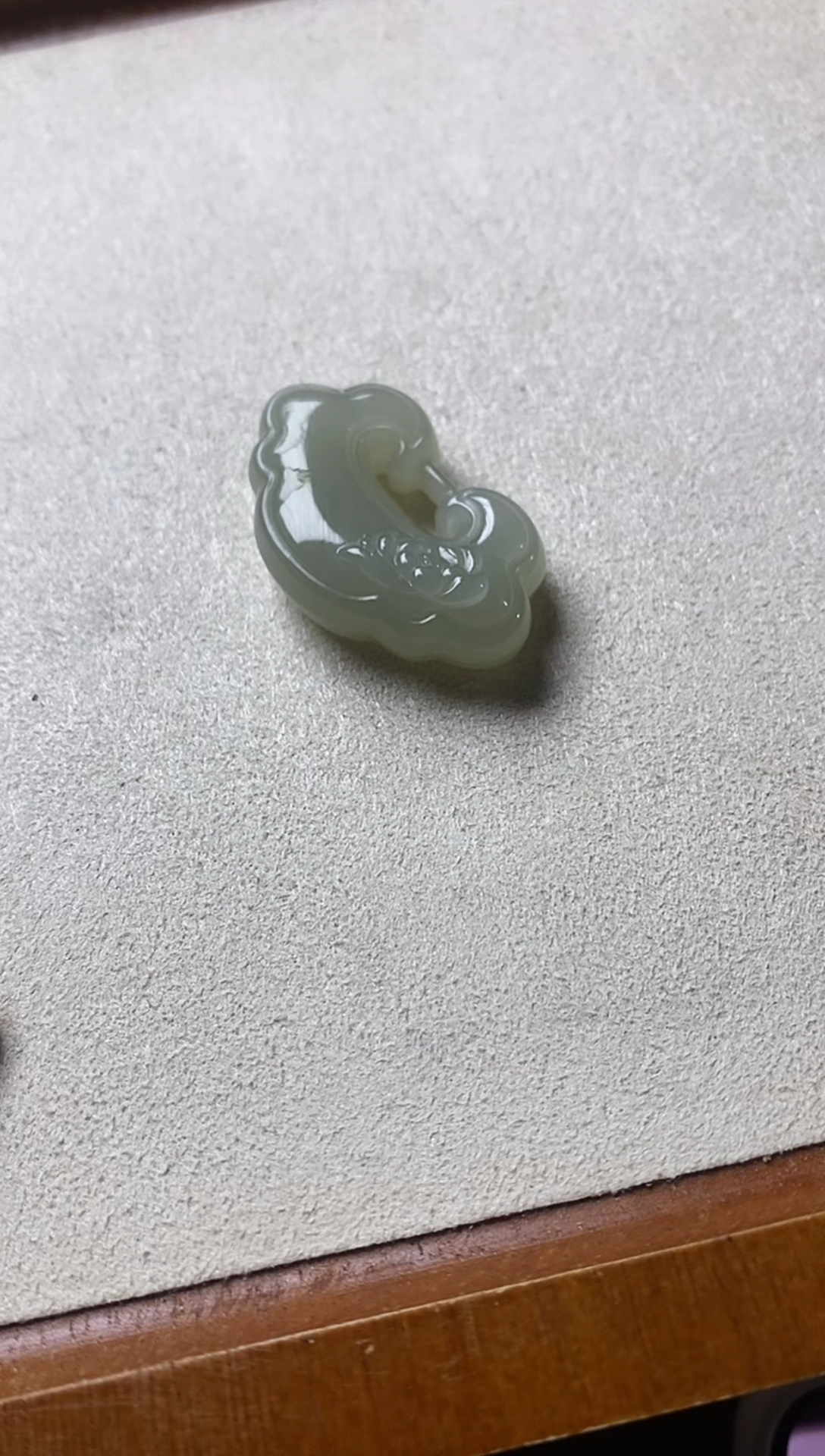 颈饰未镶嵌和田玉美*吊坠