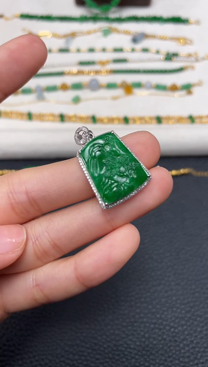 【闪购商品】翡翠吊坠(不含链)18K金镶嵌一个  JK205