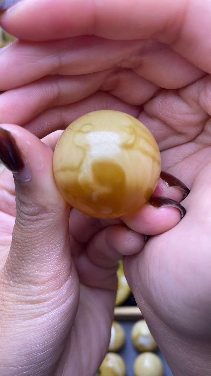 【闪购商品】琥珀裸石未镶嵌蜜蜡.38