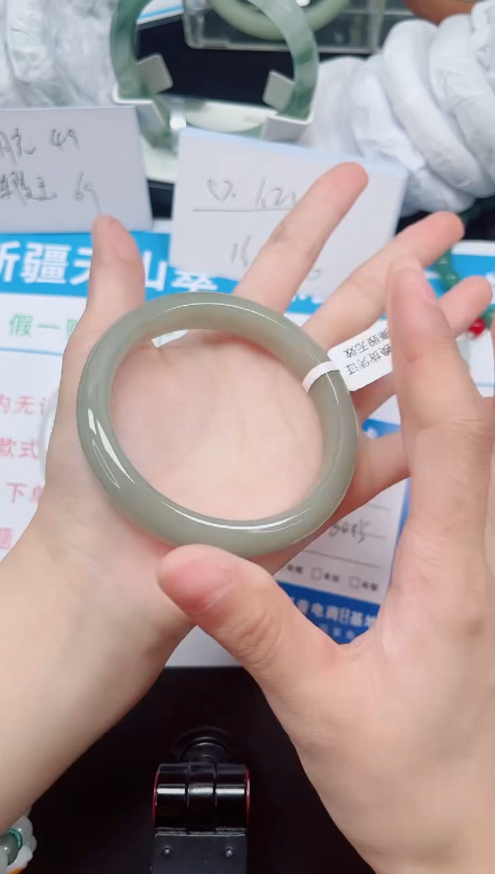 未镶嵌手镯石英质玉88-59/60/61