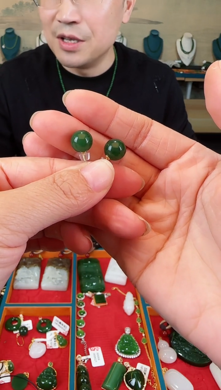 未镶嵌和田玉耳钉卡10