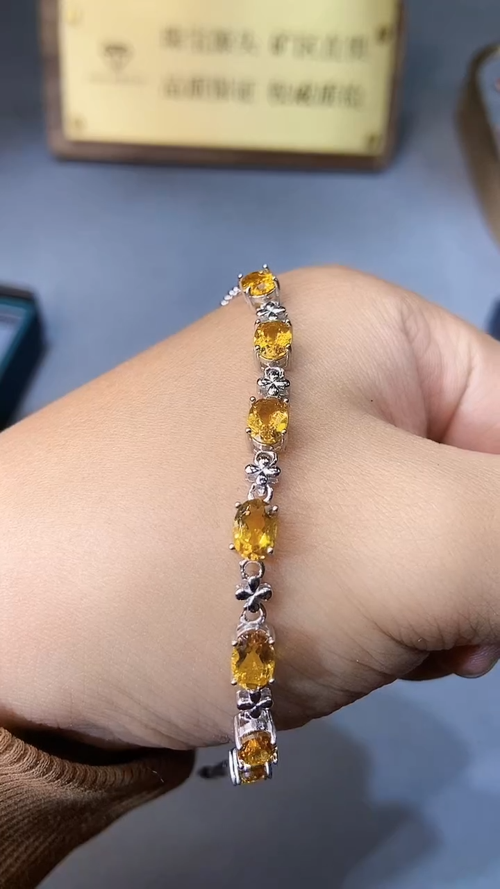 【闪购商品】黄晶手链银S925镶嵌1556