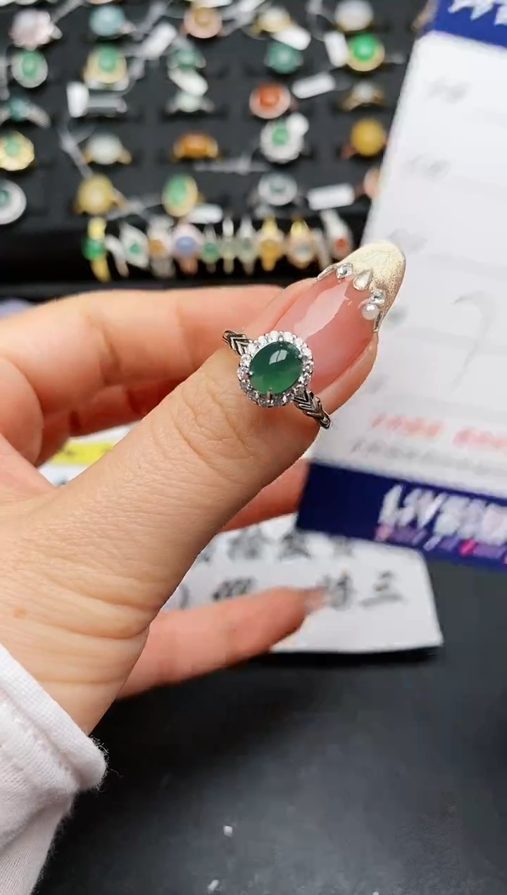 【闪购商品】翡翠戒指银S925镶嵌............