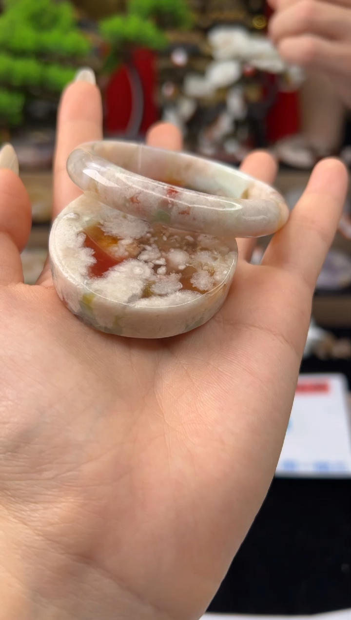 【闪购商品】石英质玉手镯未镶嵌54圈口（赠送镯心）33021