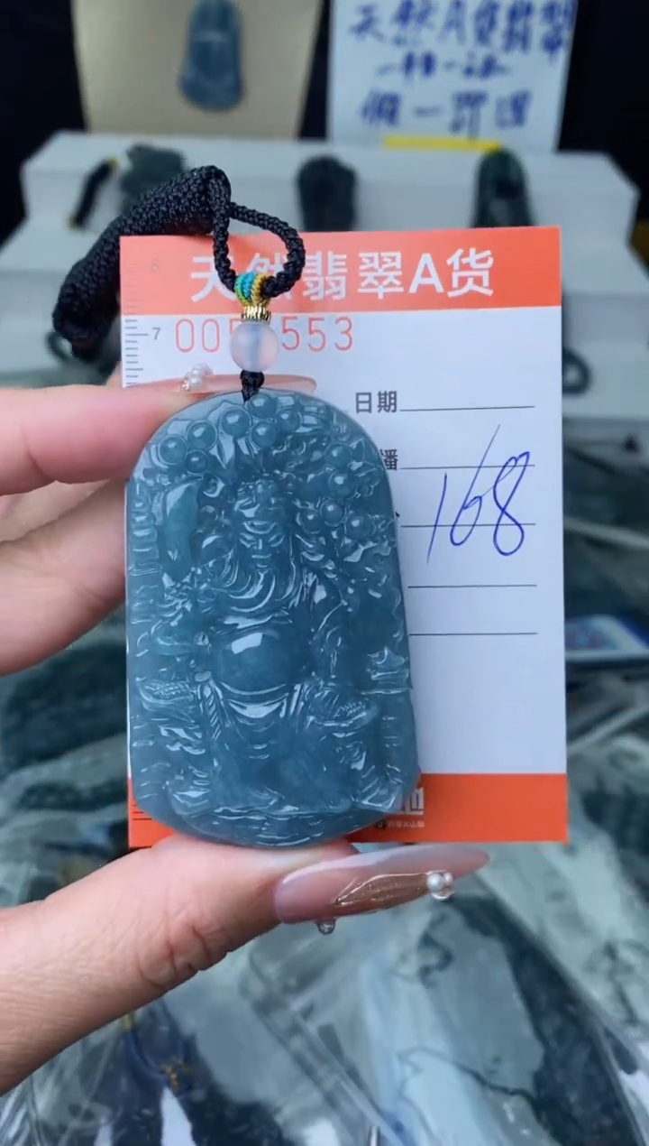 【闪购商品】翡翠颈饰未镶嵌``````````