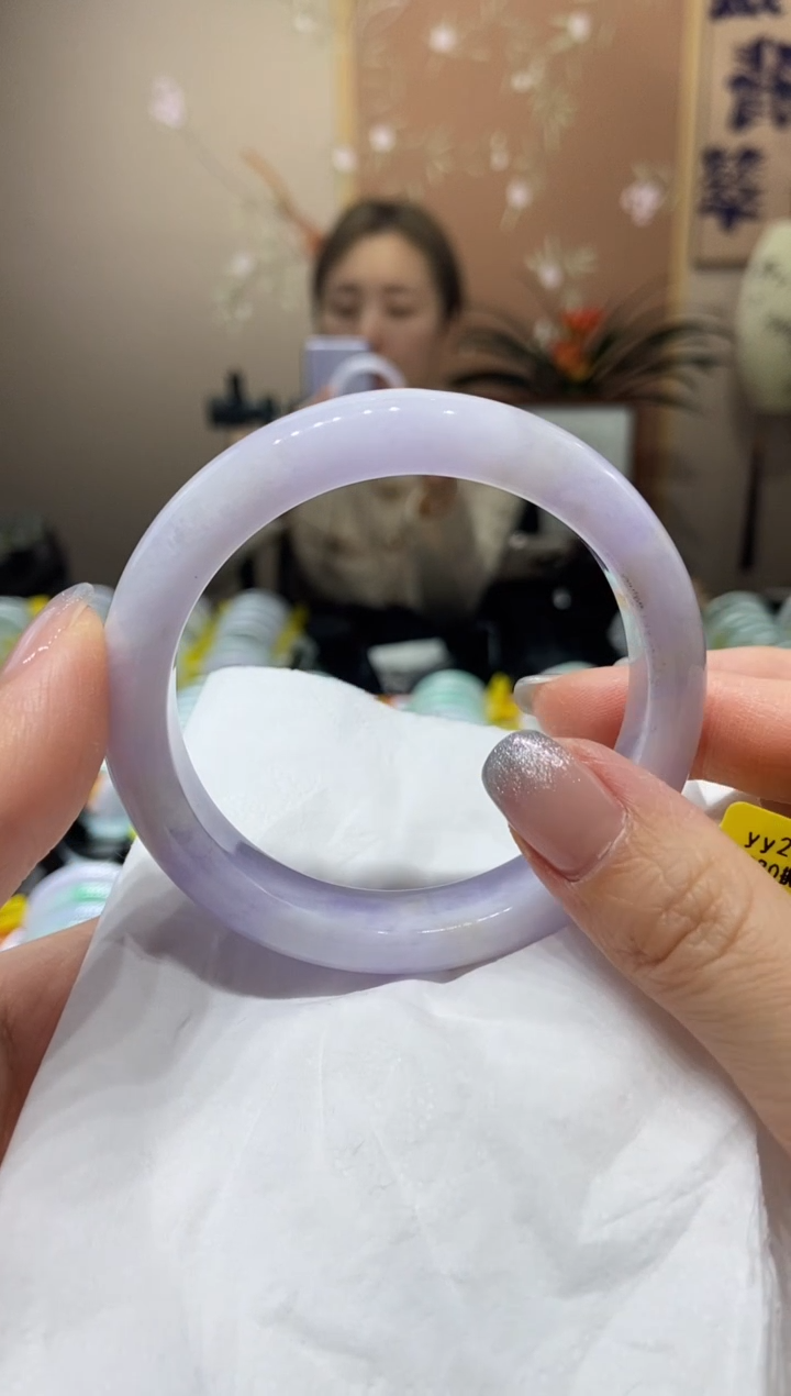 【闪购商品】翡翠手镯未镶嵌57.8圈口