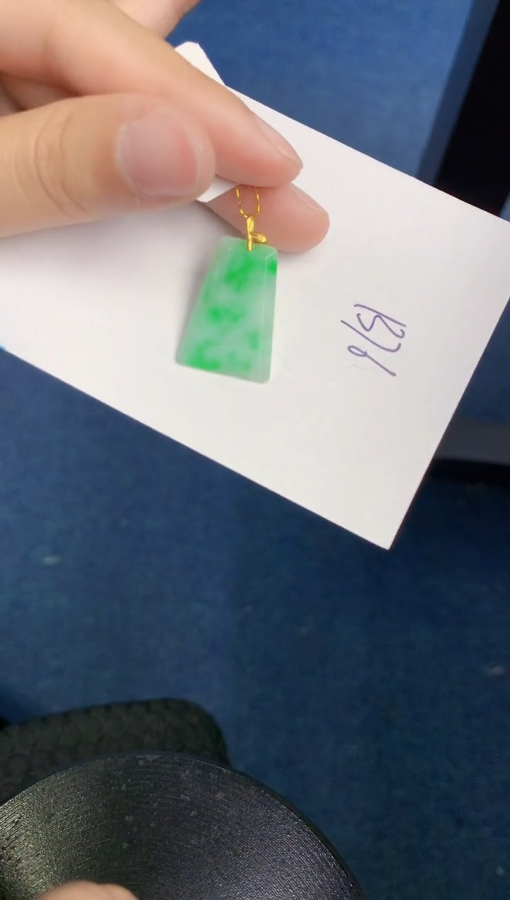 【闪购商品】翡翠颈饰18K金镶嵌000000000